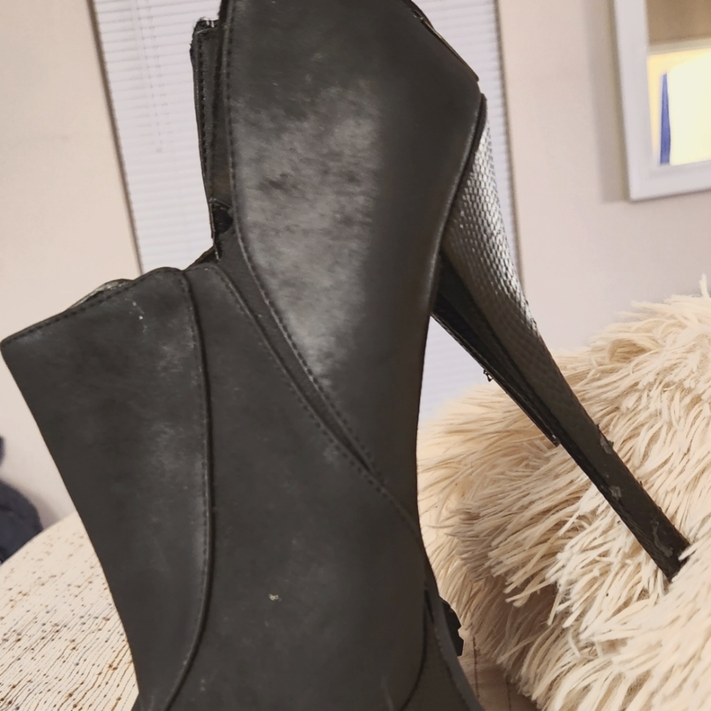 Meet your Posher, Kumba